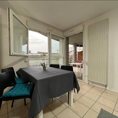 T2 7 Lys - Central, Terrasse, Garage Apartment